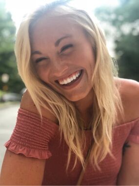 Meet your Posher, Kelsey